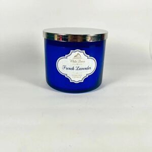 Bath & Body Works - White Barn - French Lavender scented candle